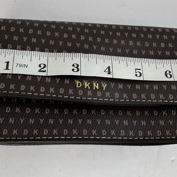 DKNY wallet in a gray brownish color - Picture 7 of 9